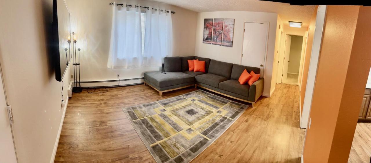 Lovely Two Bedroom, Minutes Away From Downtown 앵커리지 외부 사진