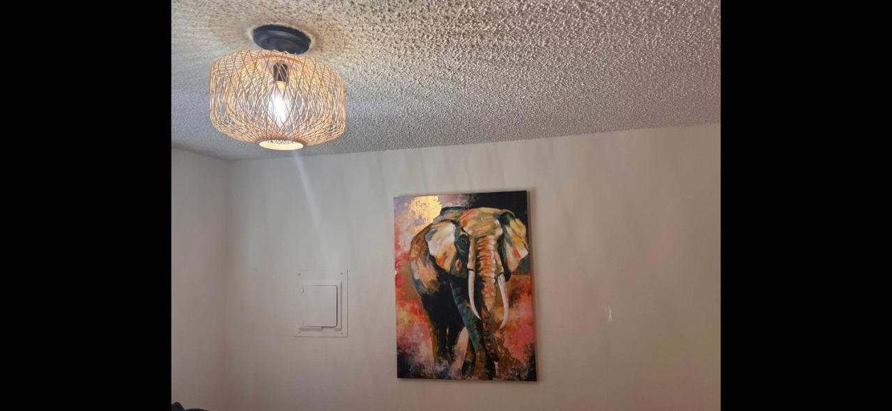 Lovely Two Bedroom, Minutes Away From Downtown 앵커리지 외부 사진