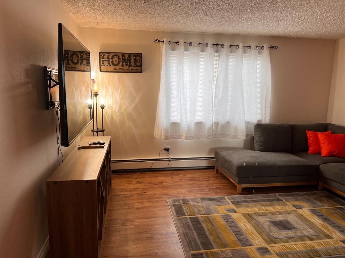 Lovely Two Bedroom, Minutes Away From Downtown 앵커리지 외부 사진