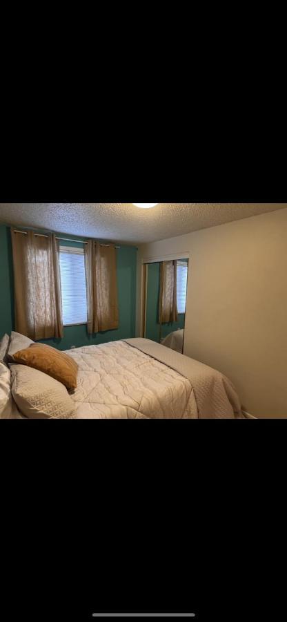 Lovely Two Bedroom, Minutes Away From Downtown 앵커리지 외부 사진